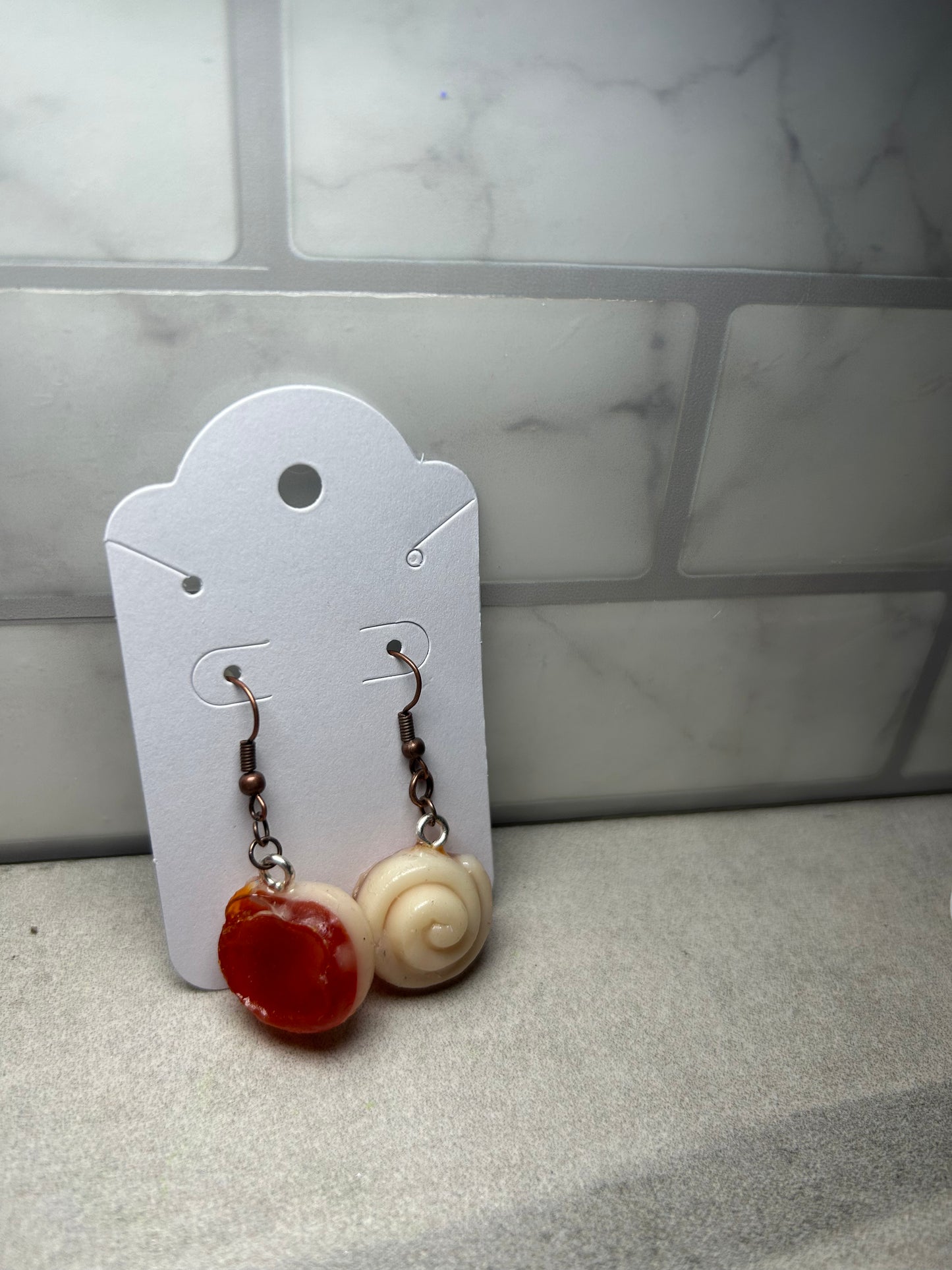 Mini cinnamon bun Earrings