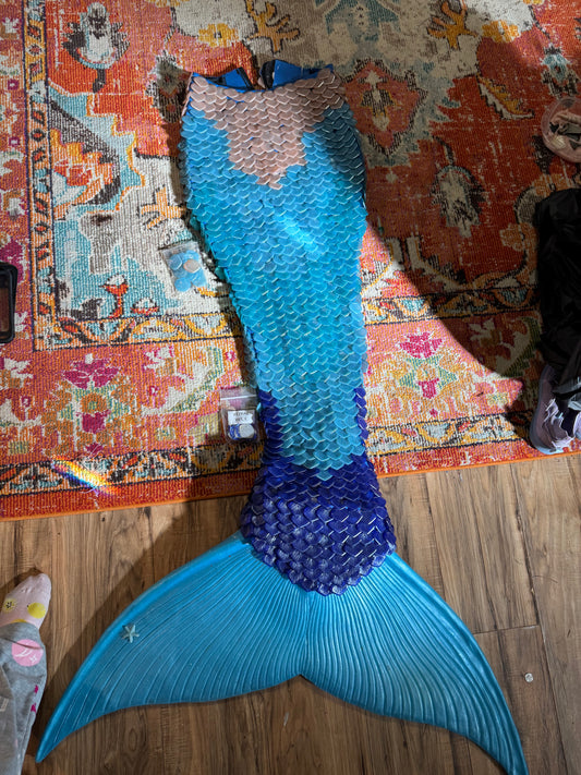 Finfolk mythic tail - secondhand sale